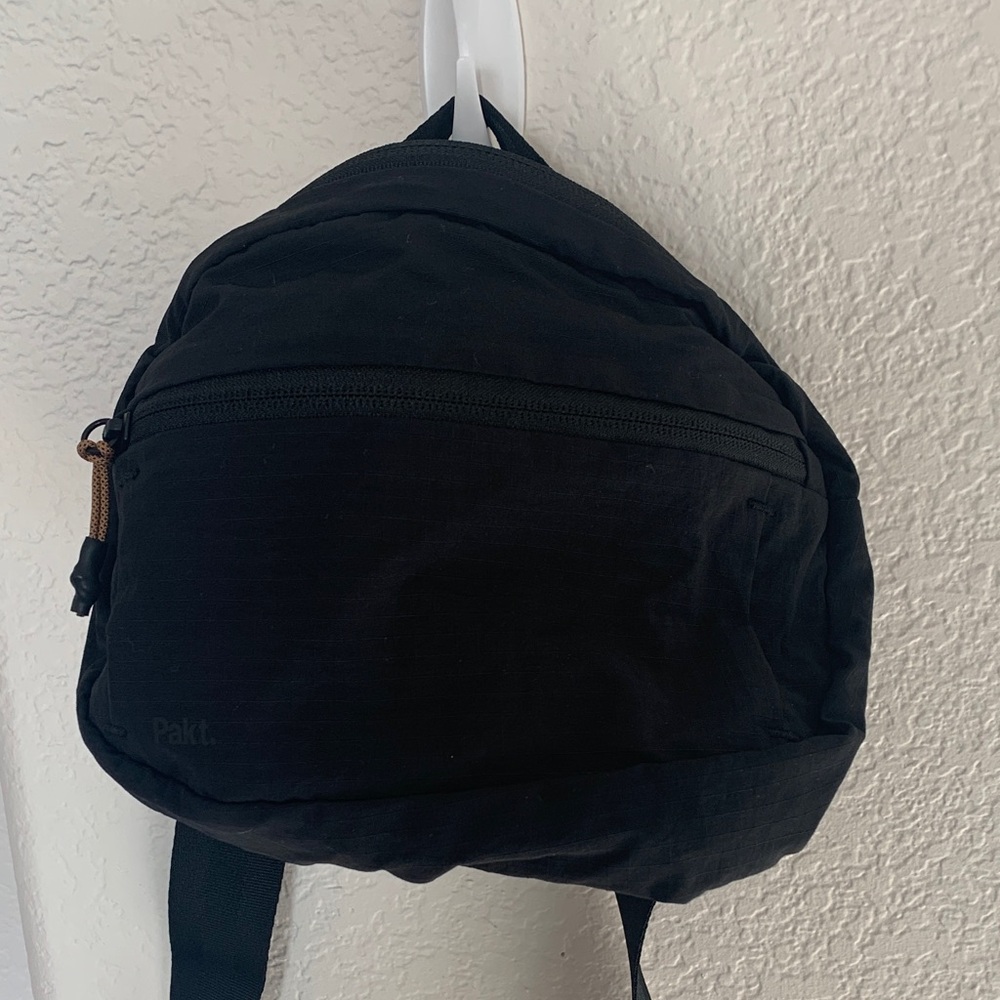 Pakt Packable belt bag/sling